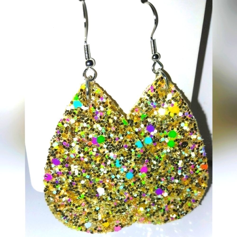 Beautiful bedazzled fashion earrings For Adults